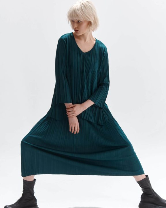 Kedziorek petrol pleated blouse and skirt winter 22