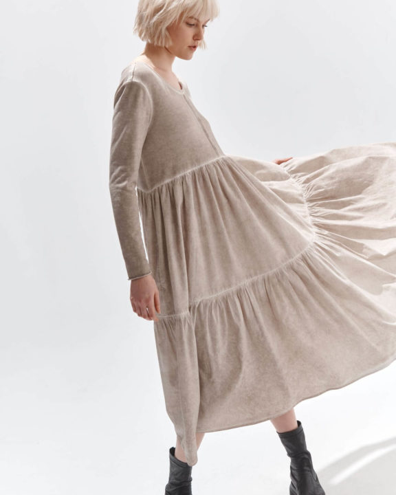 Kedziorek creamy volant dress winter 22