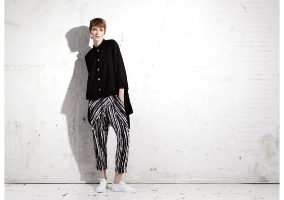 Trine Kryger Simonsen_Frühjahr_Sommer 2022 Pants black and white
